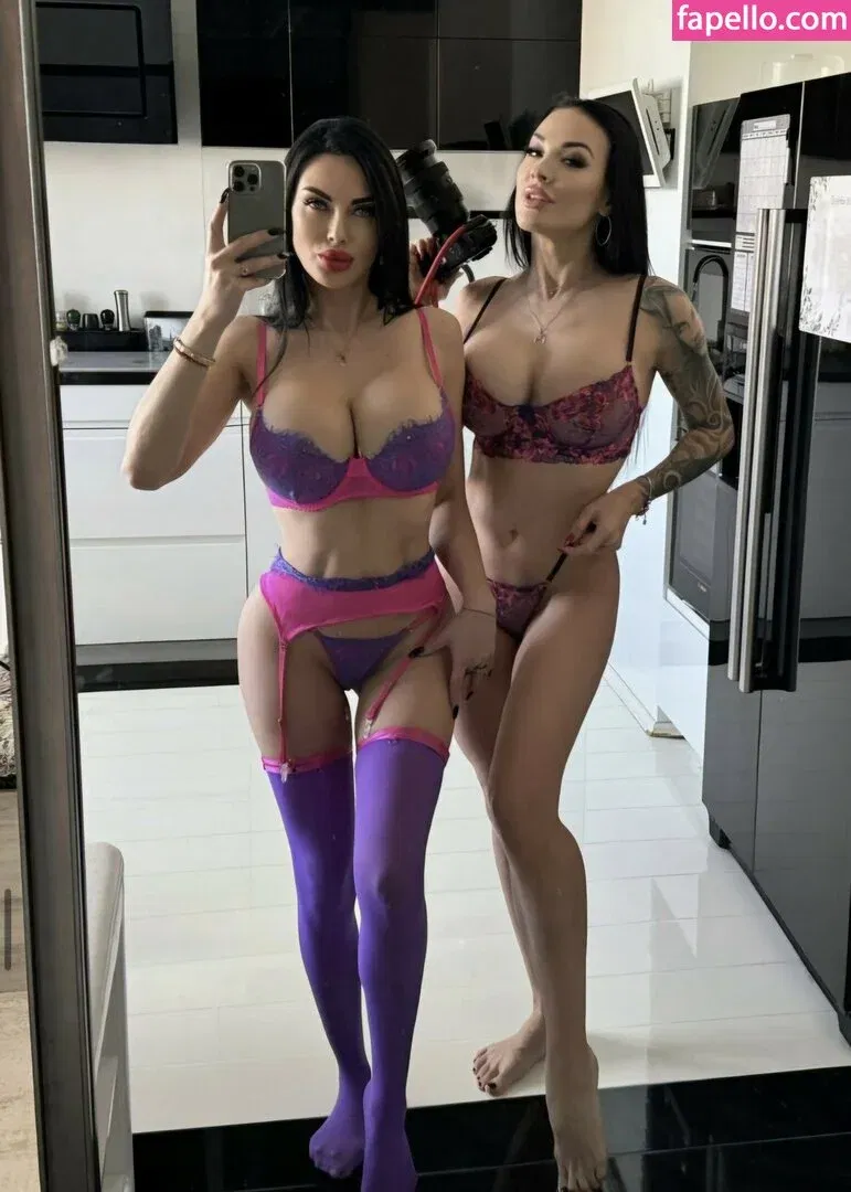 Hotelf / crazy_vamp Onlyfans Photo Gallery 