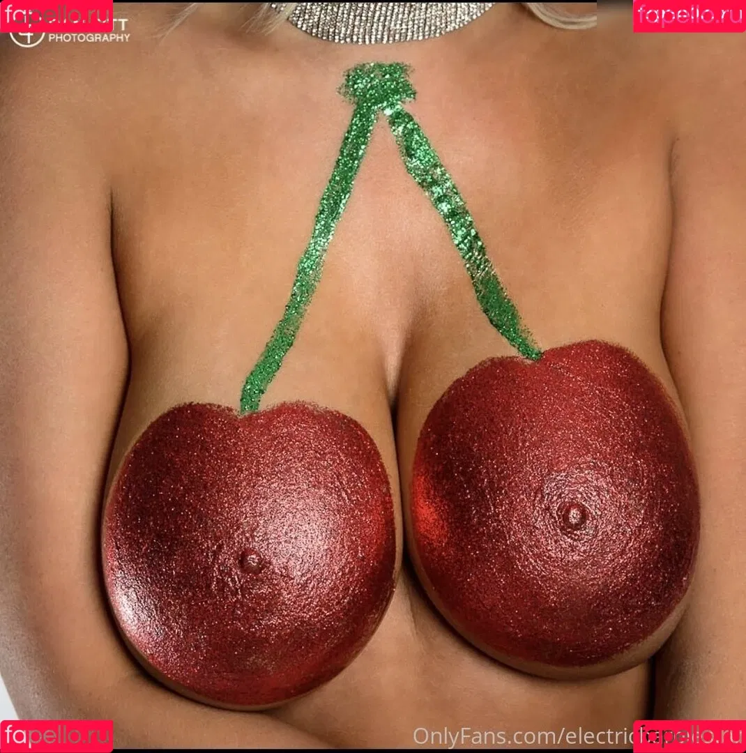 Tiffani Madison / tiffaniimadison_ / tiffanimadison / tiffanimadison_ Onlyfans Photo Gallery 