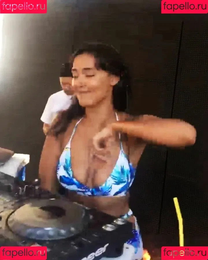 Maya Jama / mayajama Onlyfans Photo Gallery 