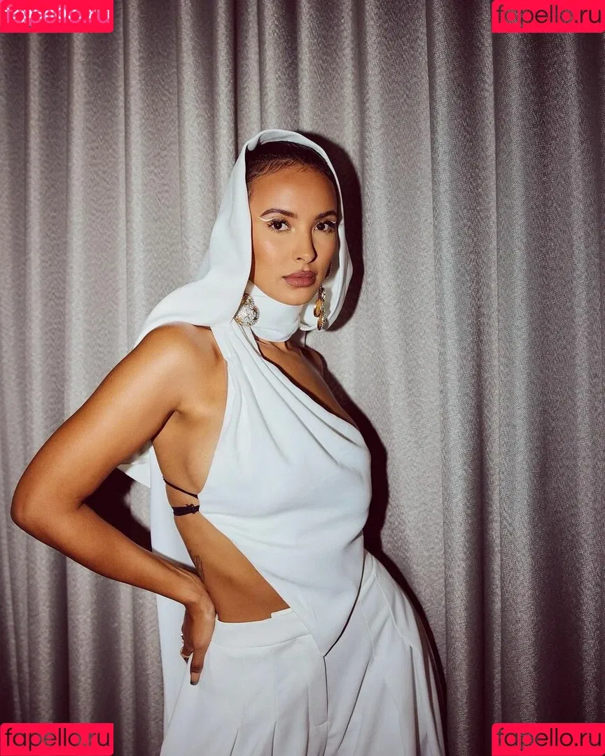 Maya Jama / mayajama Onlyfans Photo Gallery 
