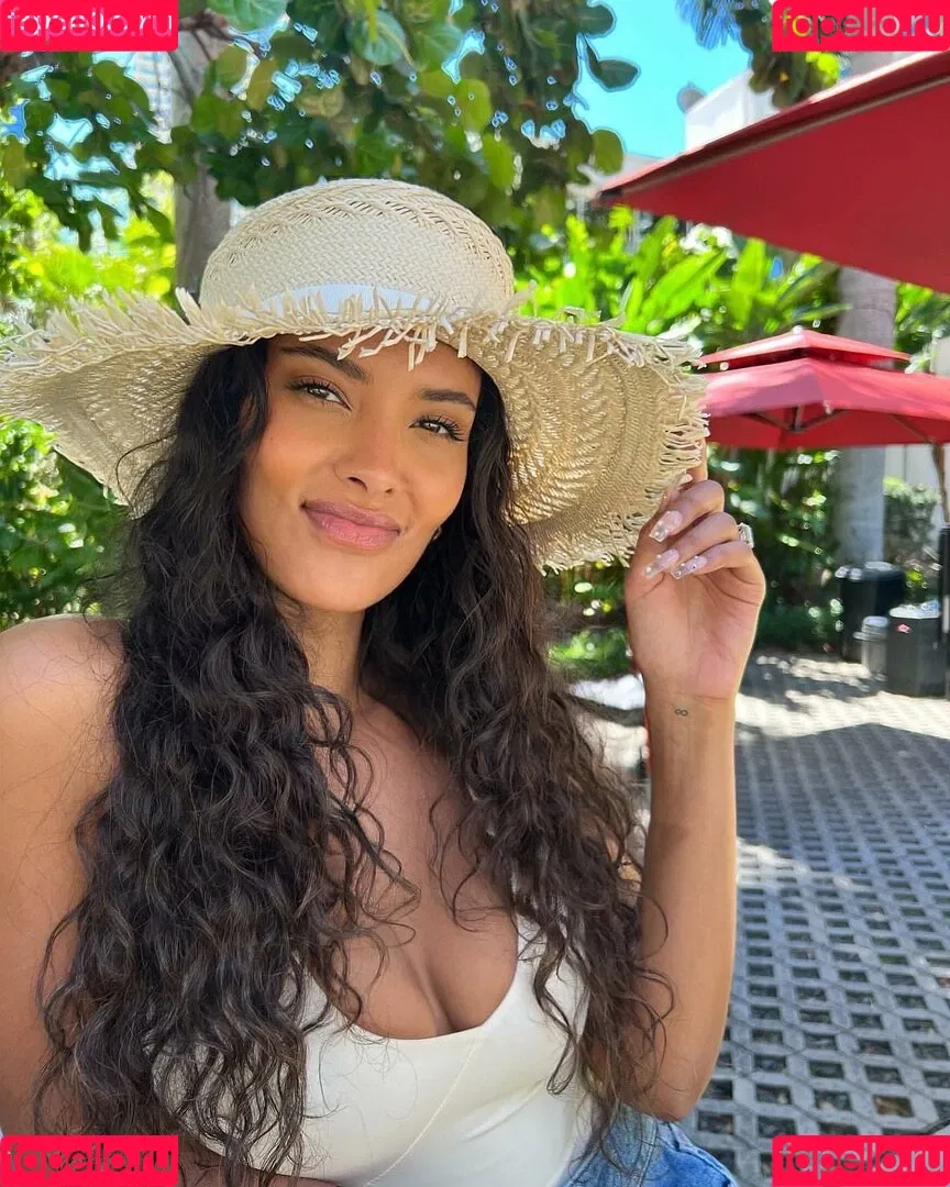 Maya Jama / mayajama Onlyfans Photo Gallery 
