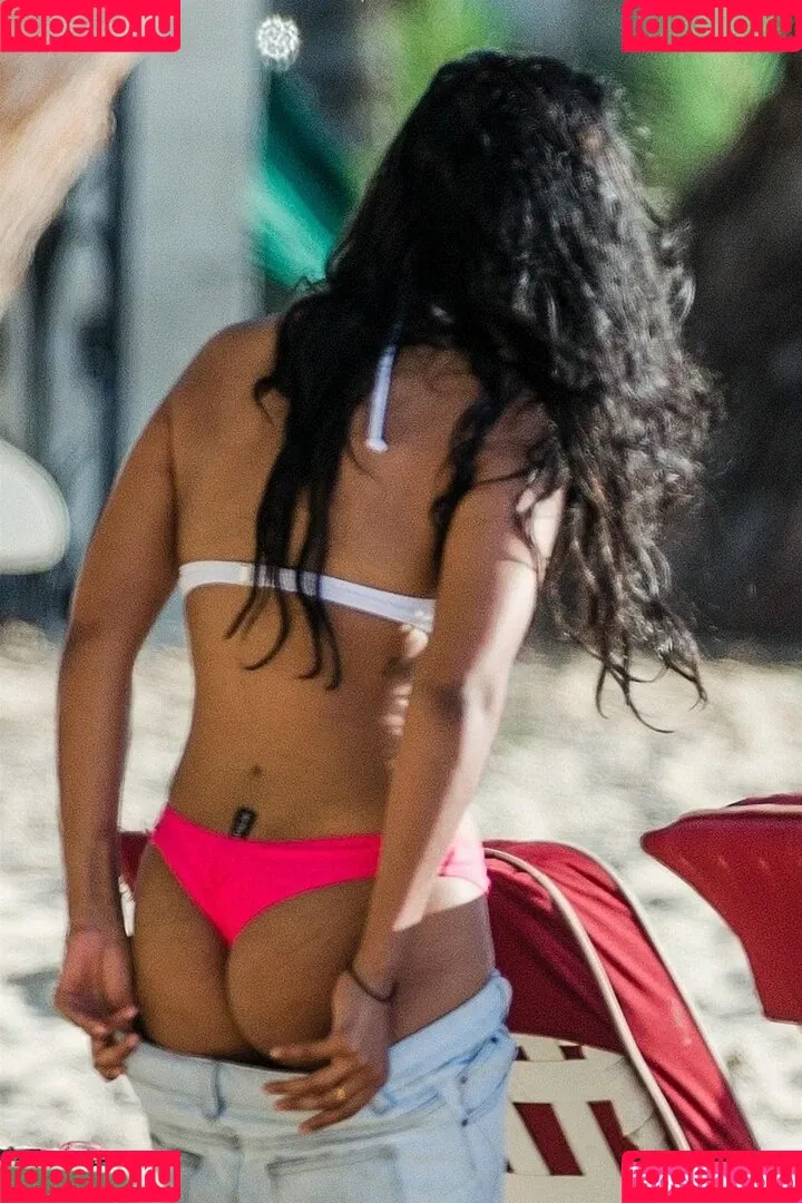 Maya Jama / mayajama Onlyfans Photo Gallery 