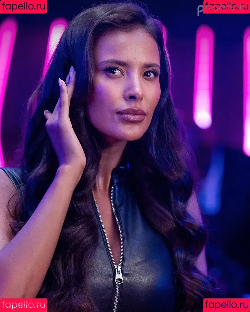 Maya Jama / mayajama Onlyfans Photo Gallery 