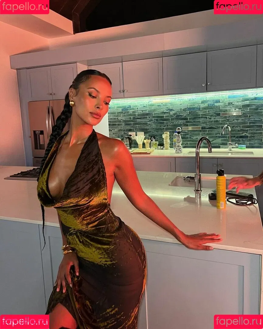 Maya Jama / mayajama Onlyfans Photo Gallery 