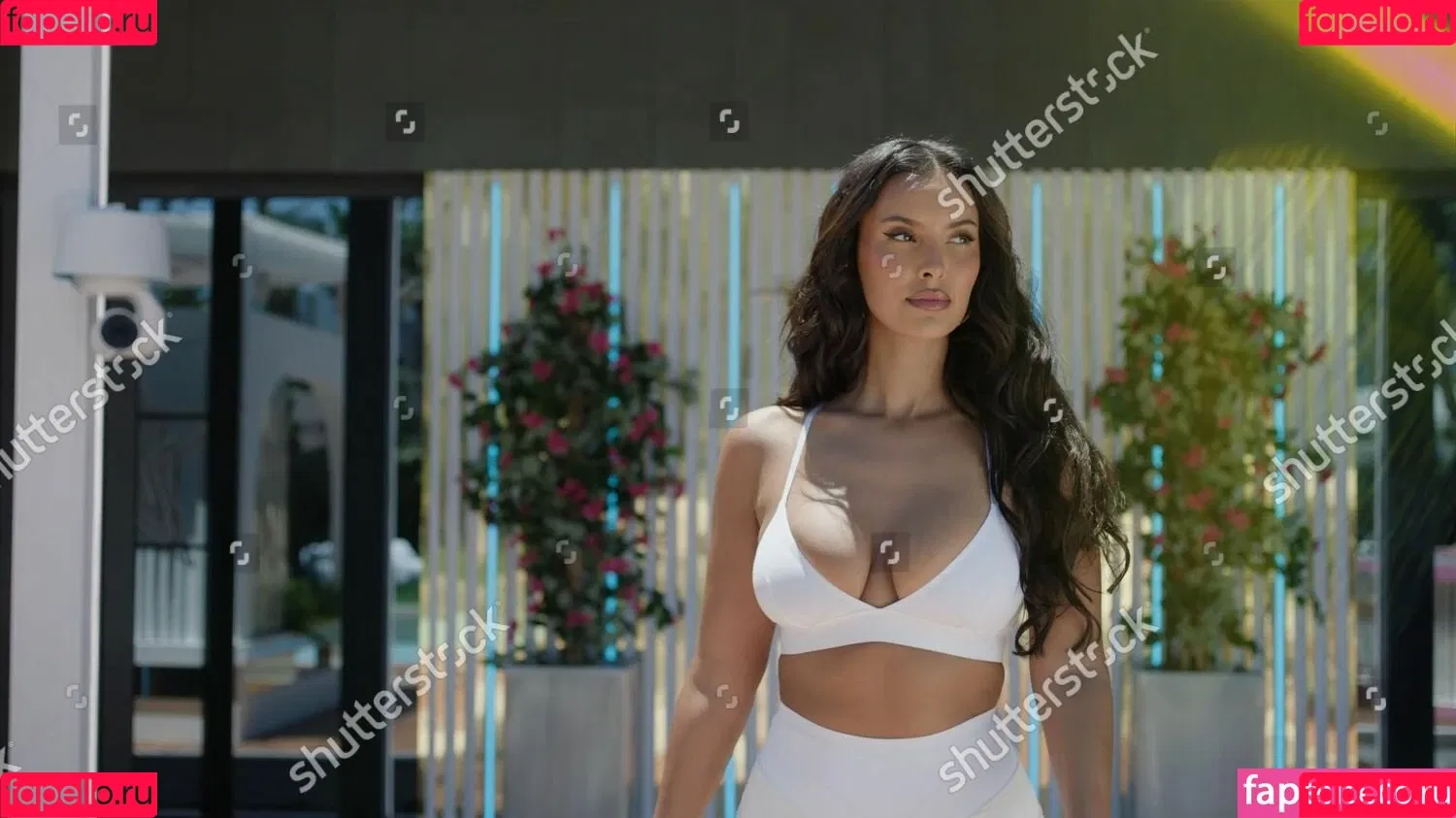 Maya Jama / mayajama Onlyfans Photo Gallery 