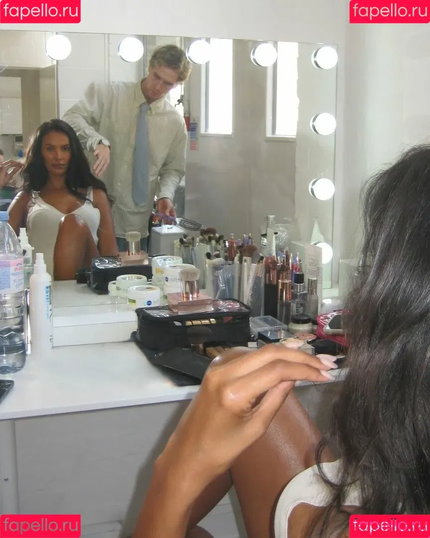 Maya Jama / mayajama Onlyfans Photo Gallery 