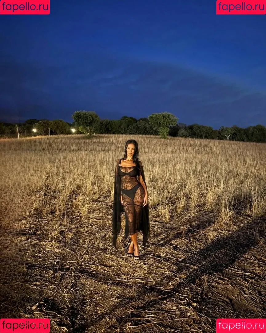Maya Jama / mayajama Onlyfans Photo Gallery 