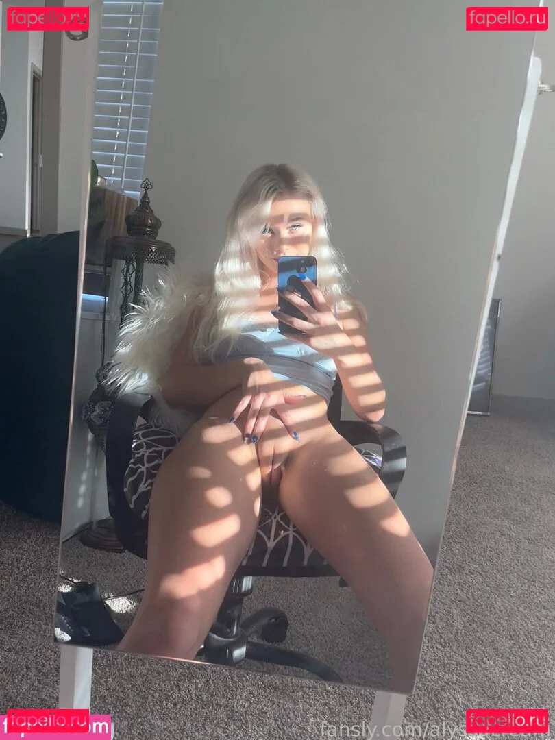 AliceStefanyy Onlyfans Photo Gallery 