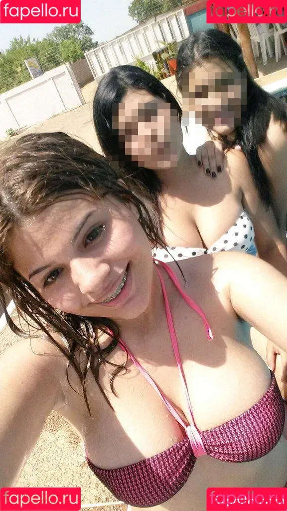 Maria Paola / Paola Contreras / mariaborjass / mariapcm_ Onlyfans Photo Gallery 