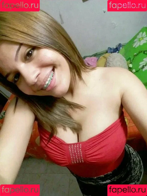 Maria Paola / Paola Contreras / mariaborjass / mariapcm_ Onlyfans Photo Gallery 