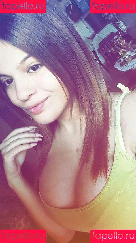 Maria Paola / Paola Contreras / mariaborjass / mariapcm_ Onlyfans Photo Gallery 