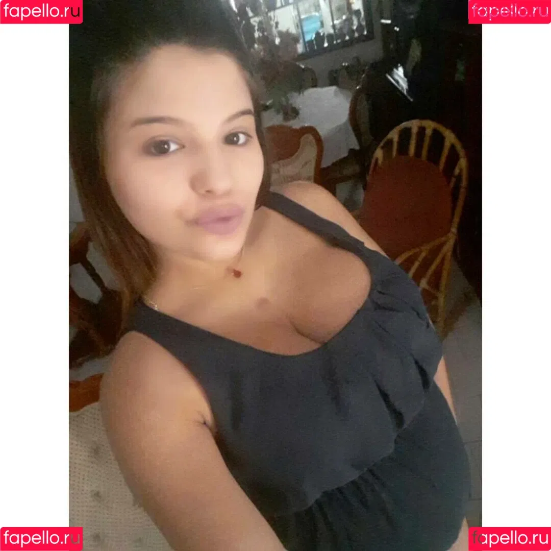 Maria Paola / Paola Contreras / mariaborjass / mariapcm_ Onlyfans Photo Gallery 