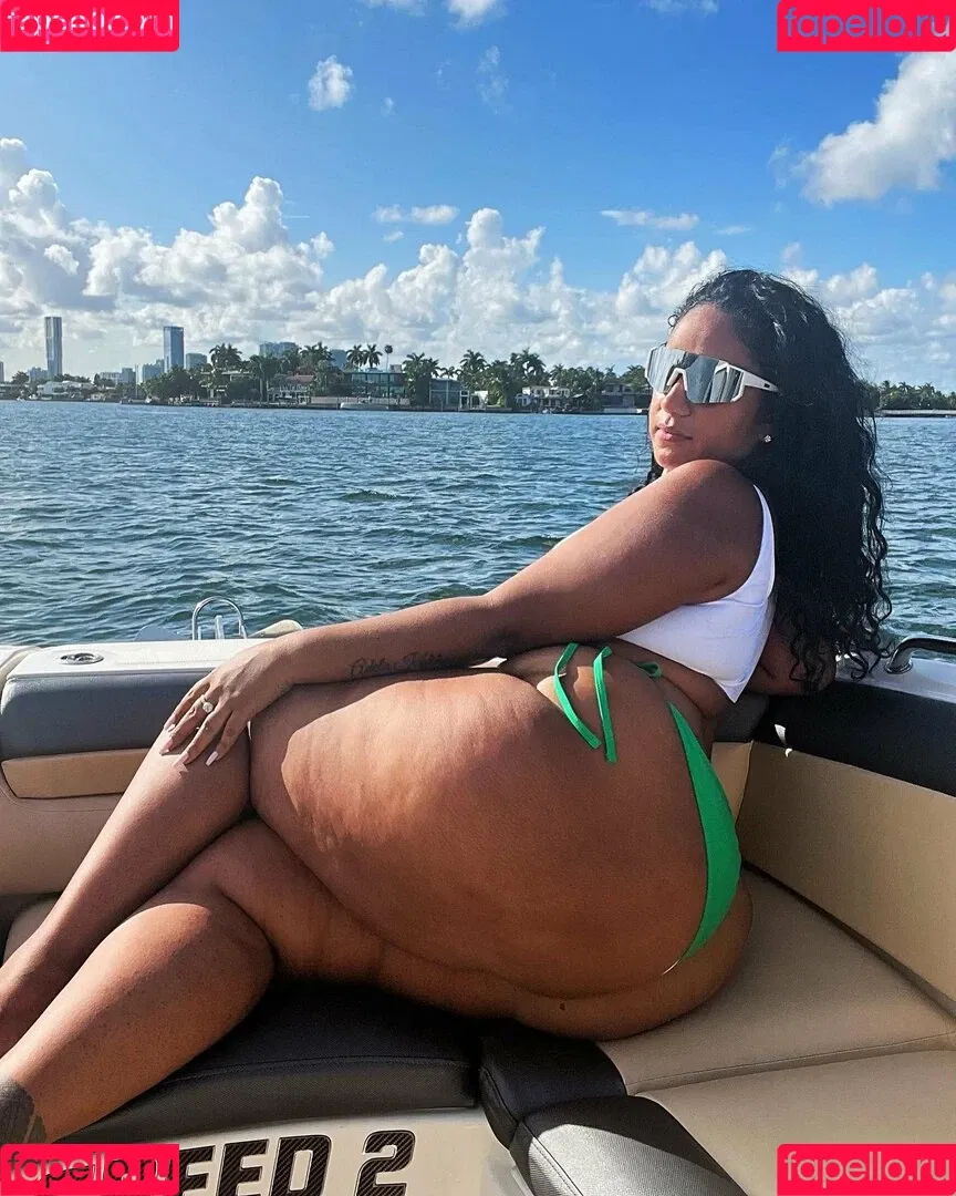 tianatee / tianatee808 Onlyfans Photo Gallery 