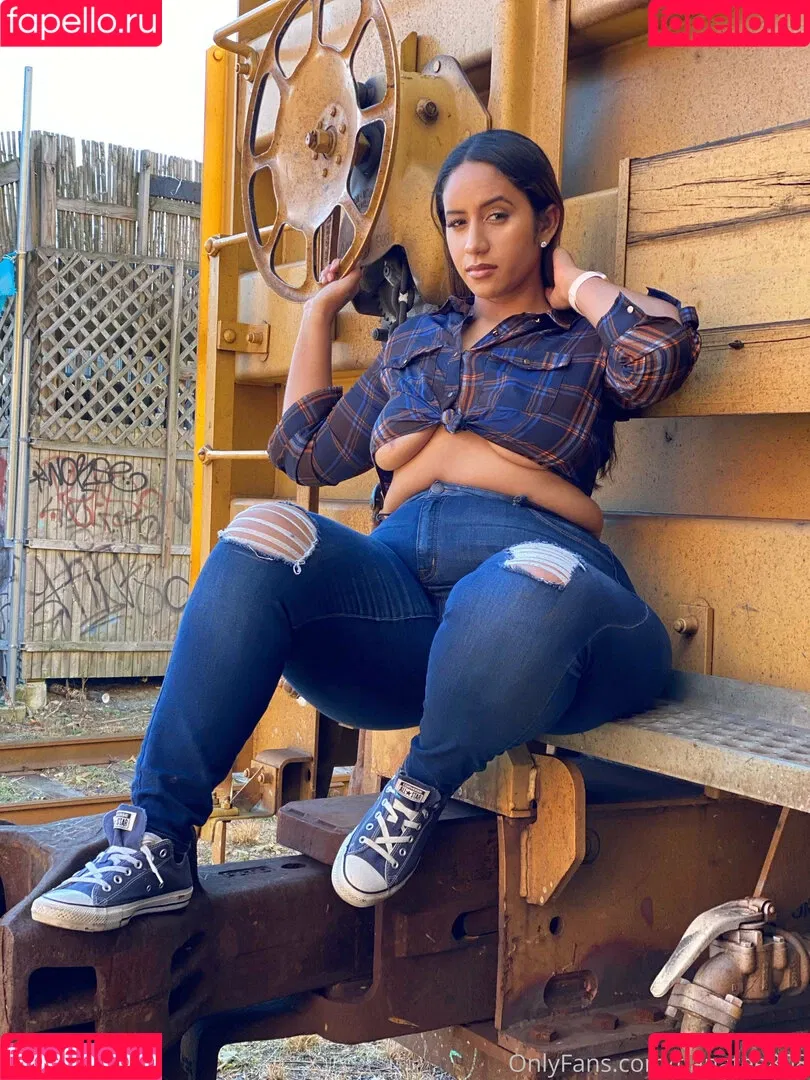 tianatee / tianatee808 Onlyfans Photo Gallery 