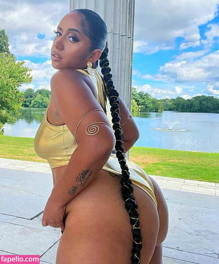 tianatee / tianatee808 Onlyfans Photo Gallery 