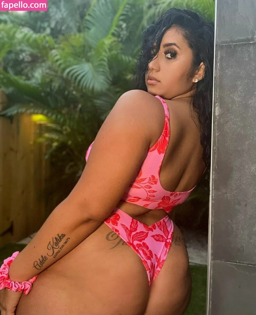 tianatee / tianatee808 Onlyfans Photo Gallery 