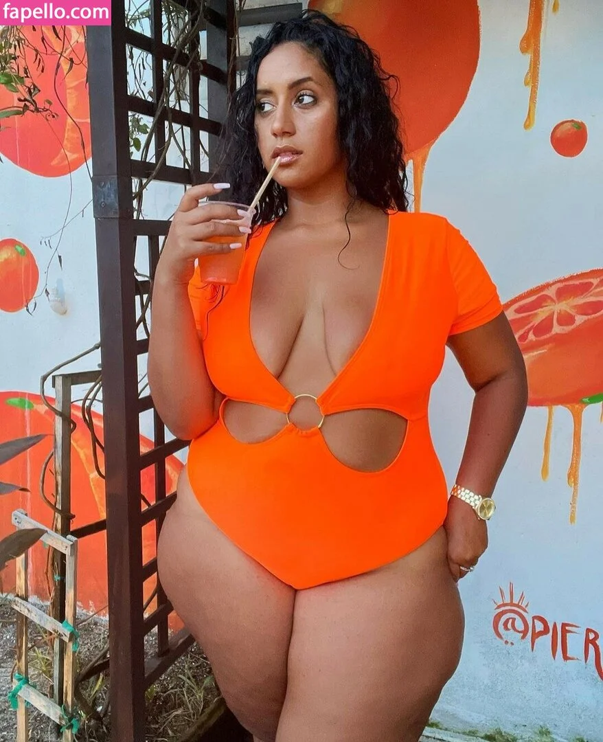 tianatee / tianatee808 Onlyfans Photo Gallery 