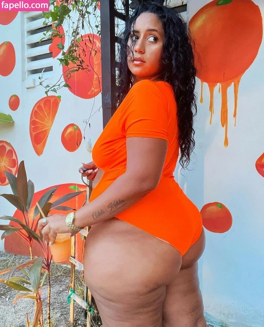 tianatee / tianatee808 Onlyfans Photo Gallery 