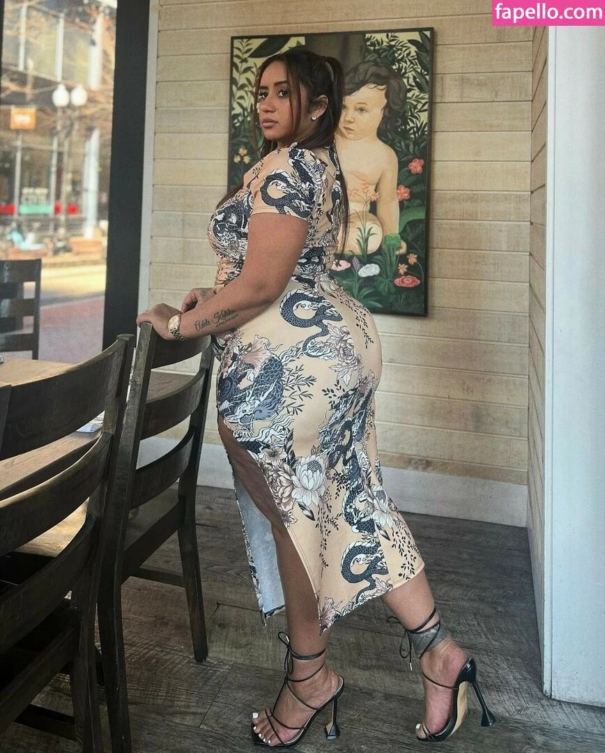 tianatee / tianatee808 Onlyfans Photo Gallery 