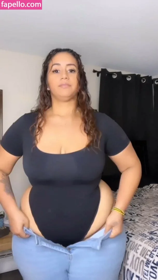 tianatee / tianatee808 Onlyfans Photo Gallery 