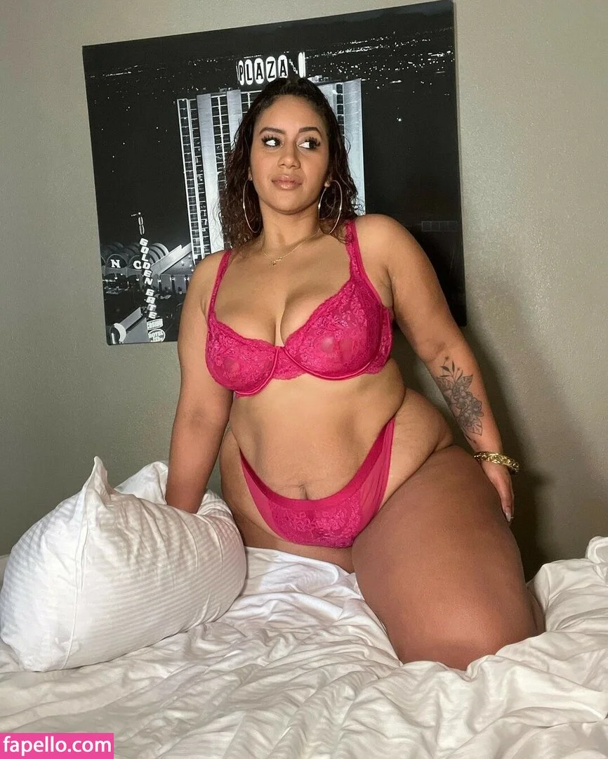 tianatee / tianatee808 Onlyfans Photo Gallery 