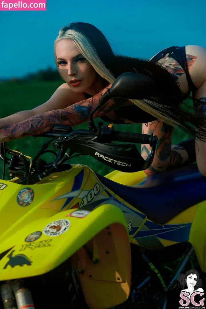 Helly_Rite / Hellyrite / hellia_sg Onlyfans Photo Gallery 