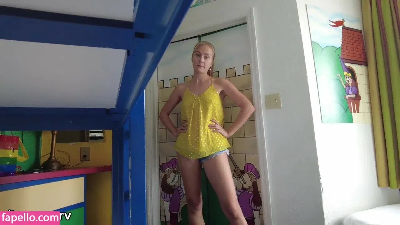 Vika_Model / hotgirldoingstuff / vika_modelxoxo Onlyfans Photo Gallery 