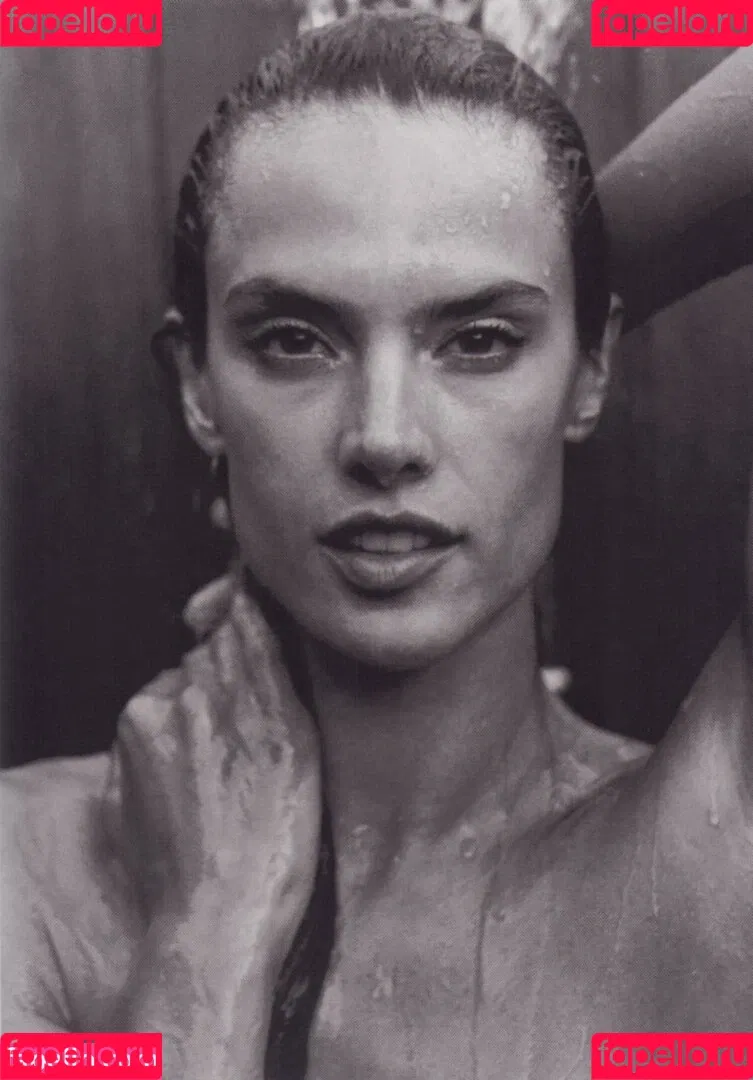 Alessandra Ambrosio / aleambrosio / alelovesanja / alessandraambrosio Onlyfans Photo Gallery 