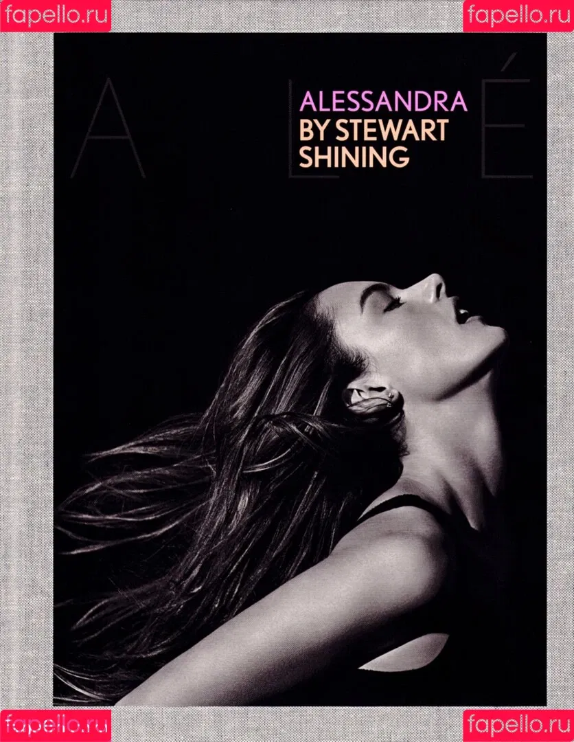 Alessandra Ambrosio / aleambrosio / alelovesanja / alessandraambrosio Onlyfans Photo Gallery 
