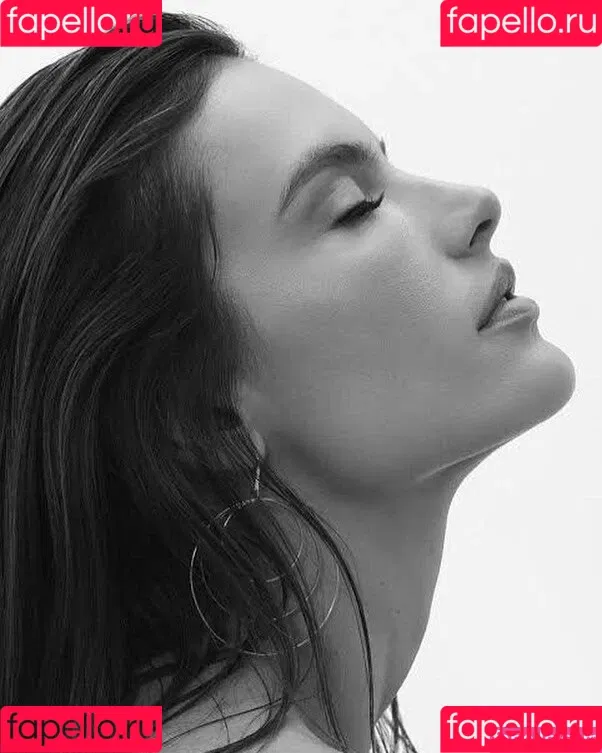 Alessandra Ambrosio / aleambrosio / alelovesanja / alessandraambrosio Onlyfans Photo Gallery 