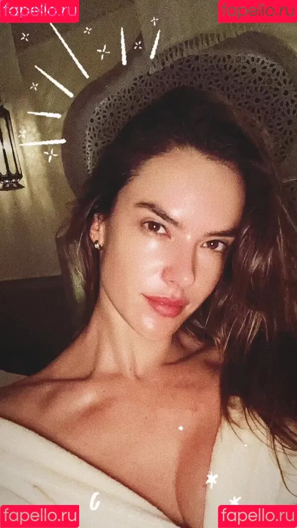 Alessandra Ambrosio / aleambrosio / alelovesanja / alessandraambrosio Onlyfans Photo Gallery 