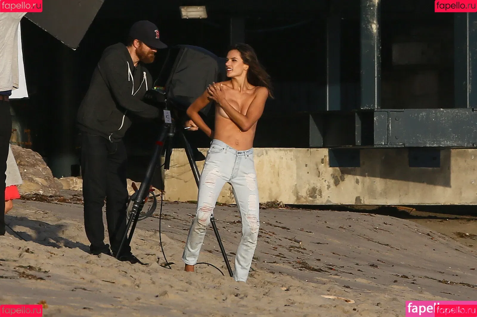 Alessandra Ambrosio / aleambrosio / alelovesanja / alessandraambrosio Onlyfans Photo Gallery 