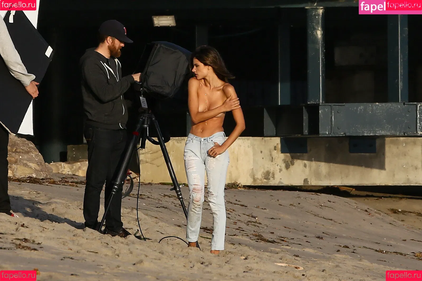 Alessandra Ambrosio / aleambrosio / alelovesanja / alessandraambrosio Onlyfans Photo Gallery 