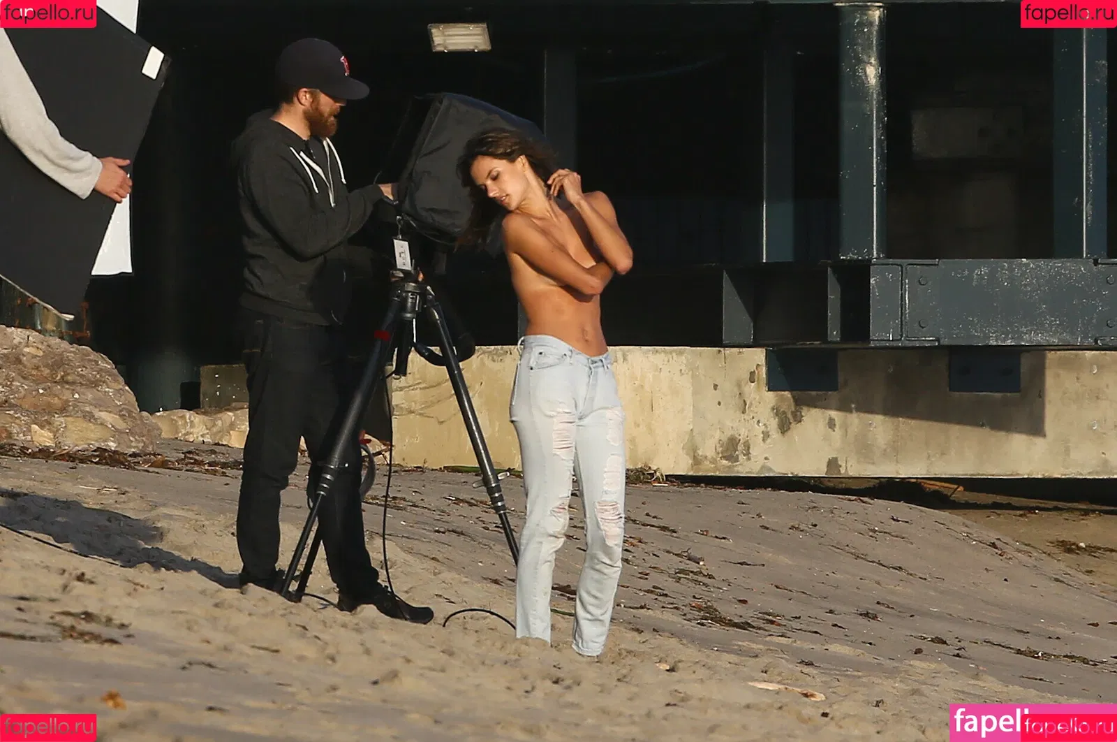 Alessandra Ambrosio / aleambrosio / alelovesanja / alessandraambrosio Onlyfans Photo Gallery 