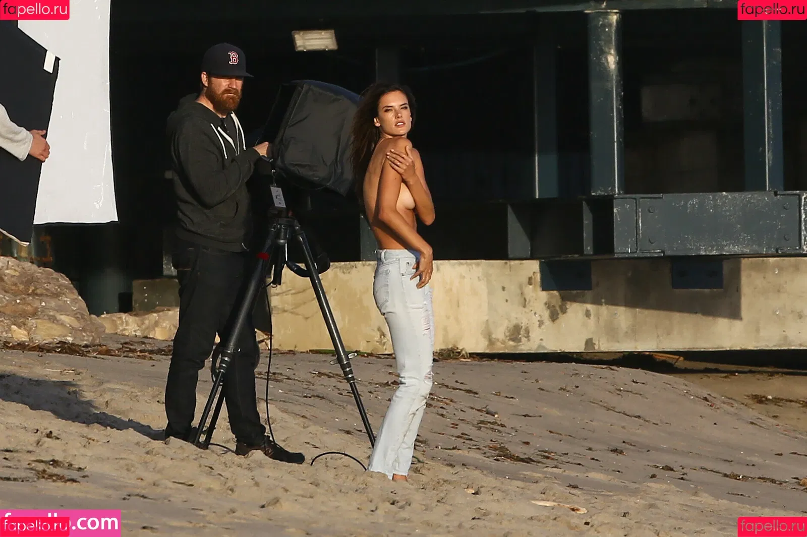 Alessandra Ambrosio / aleambrosio / alelovesanja / alessandraambrosio Onlyfans Photo Gallery 