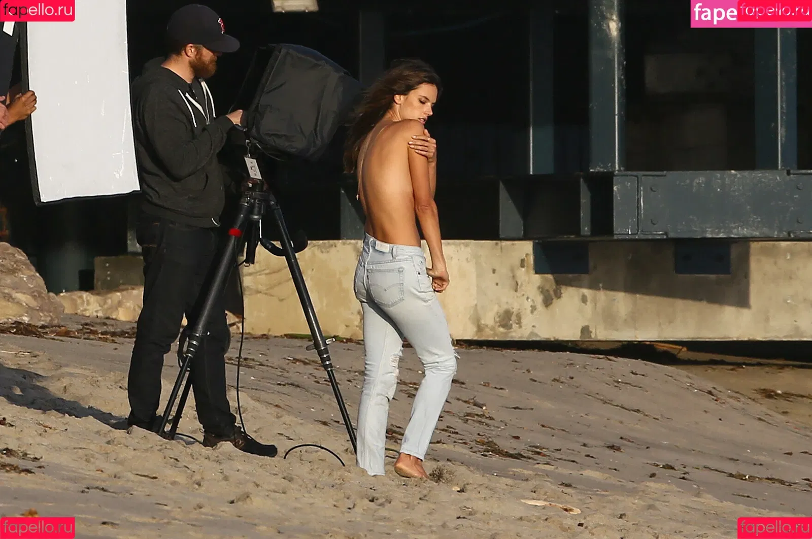 Alessandra Ambrosio / aleambrosio / alelovesanja / alessandraambrosio Onlyfans Photo Gallery 