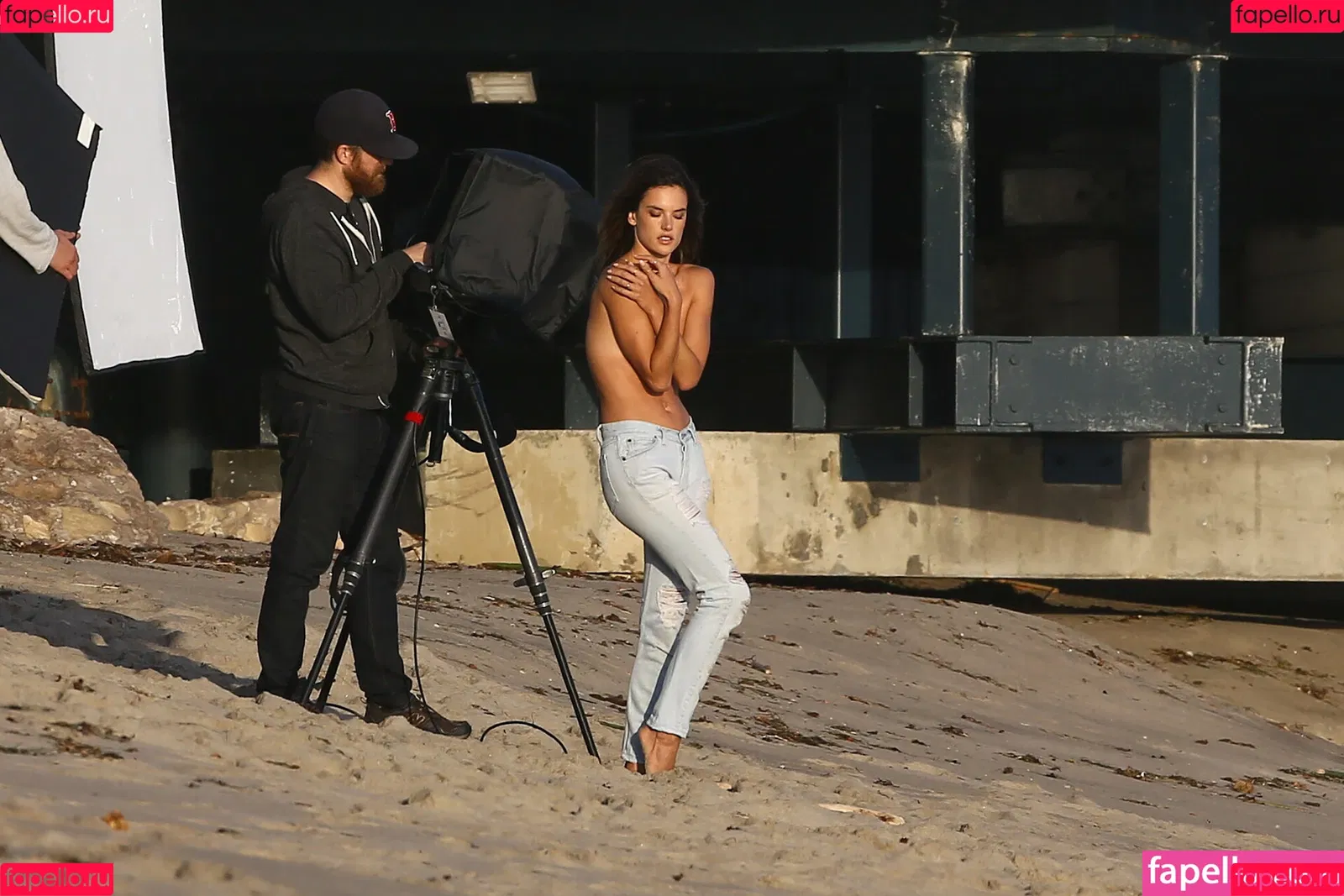 Alessandra Ambrosio / aleambrosio / alelovesanja / alessandraambrosio Onlyfans Photo Gallery 