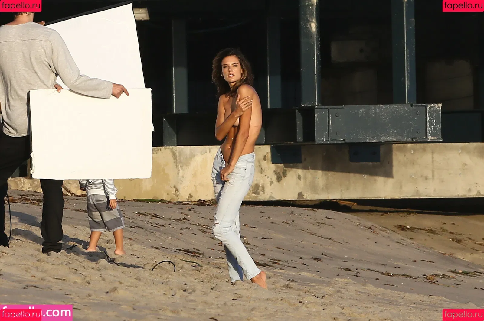 Alessandra Ambrosio / aleambrosio / alelovesanja / alessandraambrosio Onlyfans Photo Gallery 