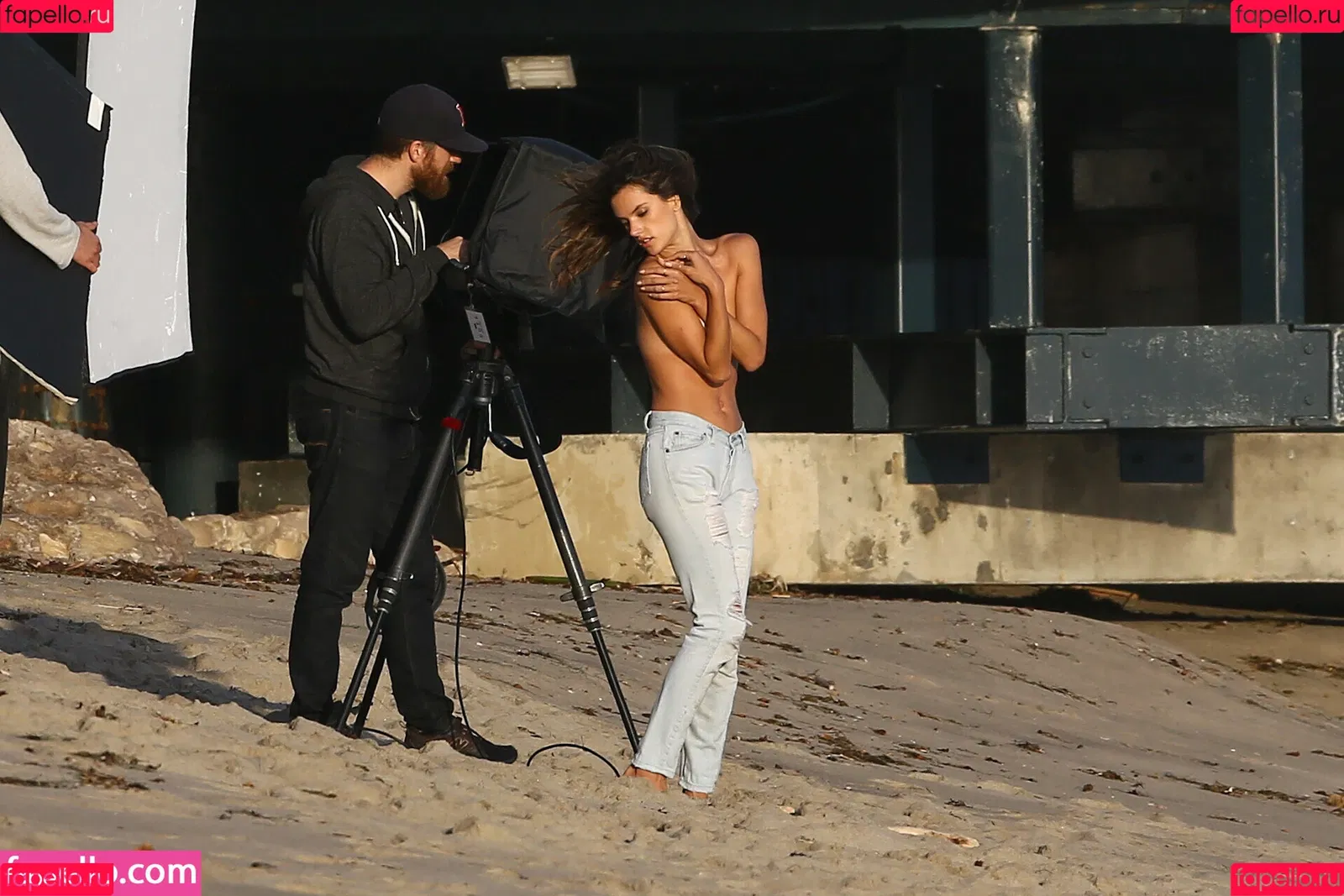 Alessandra Ambrosio / aleambrosio / alelovesanja / alessandraambrosio Onlyfans Photo Gallery 