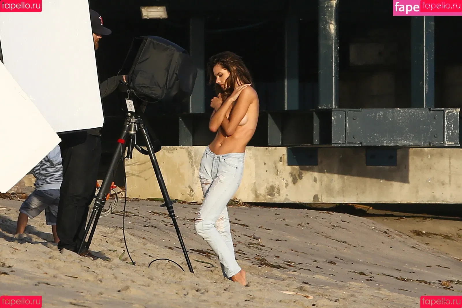 Alessandra Ambrosio / aleambrosio / alelovesanja / alessandraambrosio Onlyfans Photo Gallery 