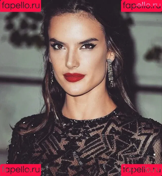 Alessandra Ambrosio / aleambrosio / alelovesanja / alessandraambrosio Onlyfans Photo Gallery 