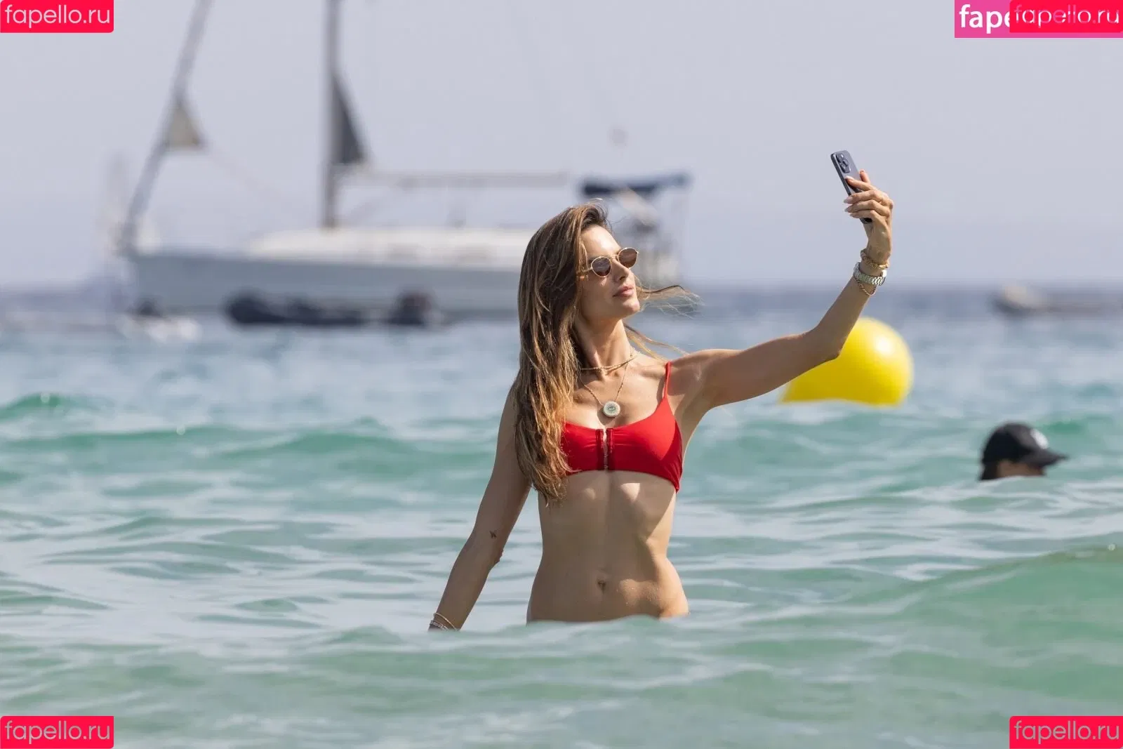 Alessandra Ambrosio / aleambrosio / alelovesanja / alessandraambrosio Onlyfans Photo Gallery 