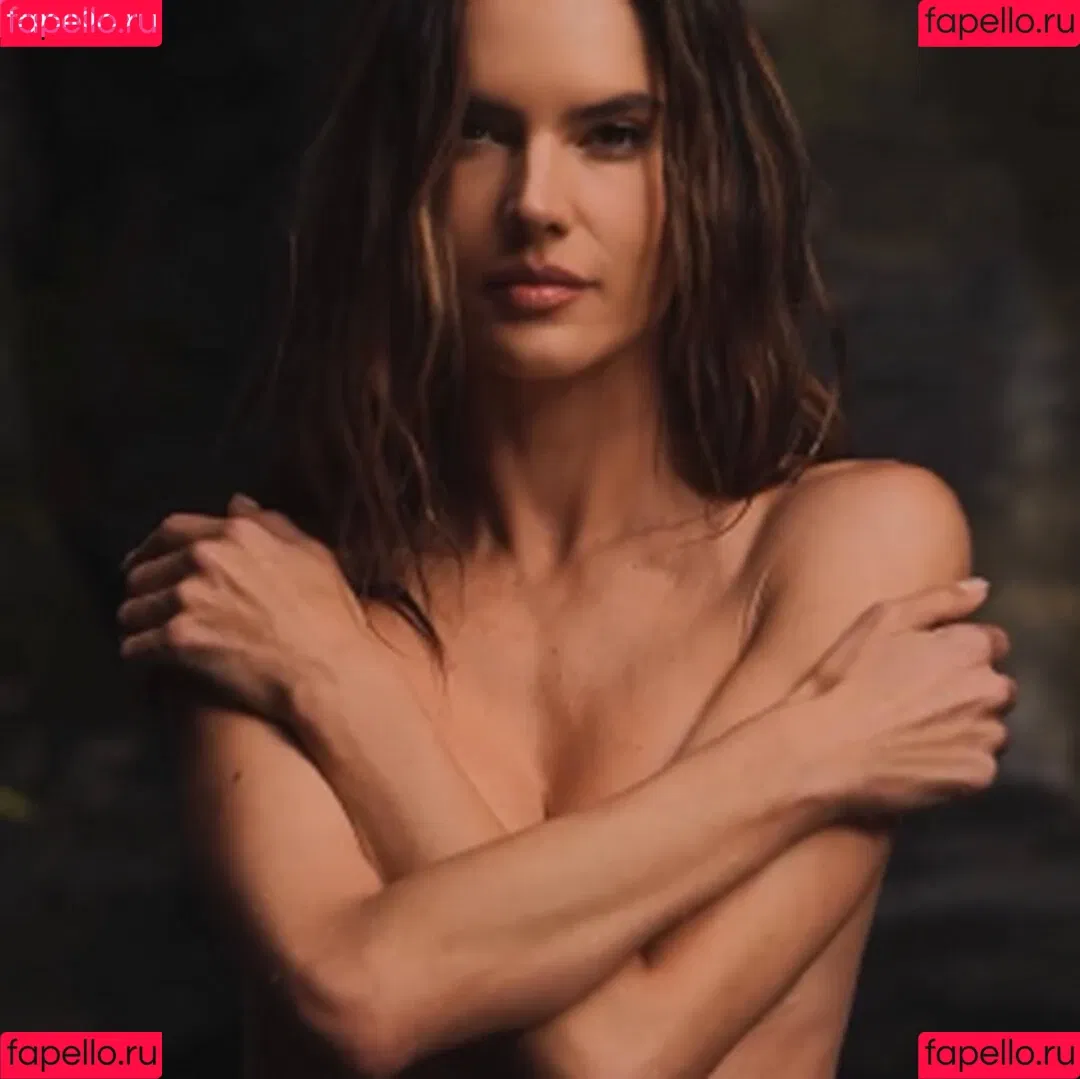 Alessandra Ambrosio / aleambrosio / alelovesanja / alessandraambrosio Onlyfans Photo Gallery 