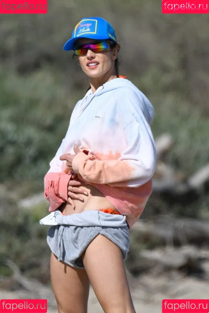 Alessandra Ambrosio / aleambrosio / alelovesanja / alessandraambrosio Onlyfans Photo Gallery 