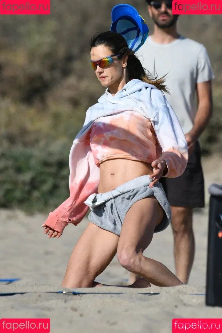 Alessandra Ambrosio / aleambrosio / alelovesanja / alessandraambrosio Onlyfans Photo Gallery 