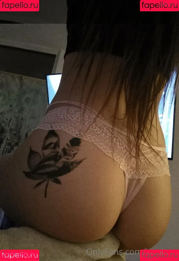Laza Lane / lazalane / wasu_la Onlyfans Photo Gallery 