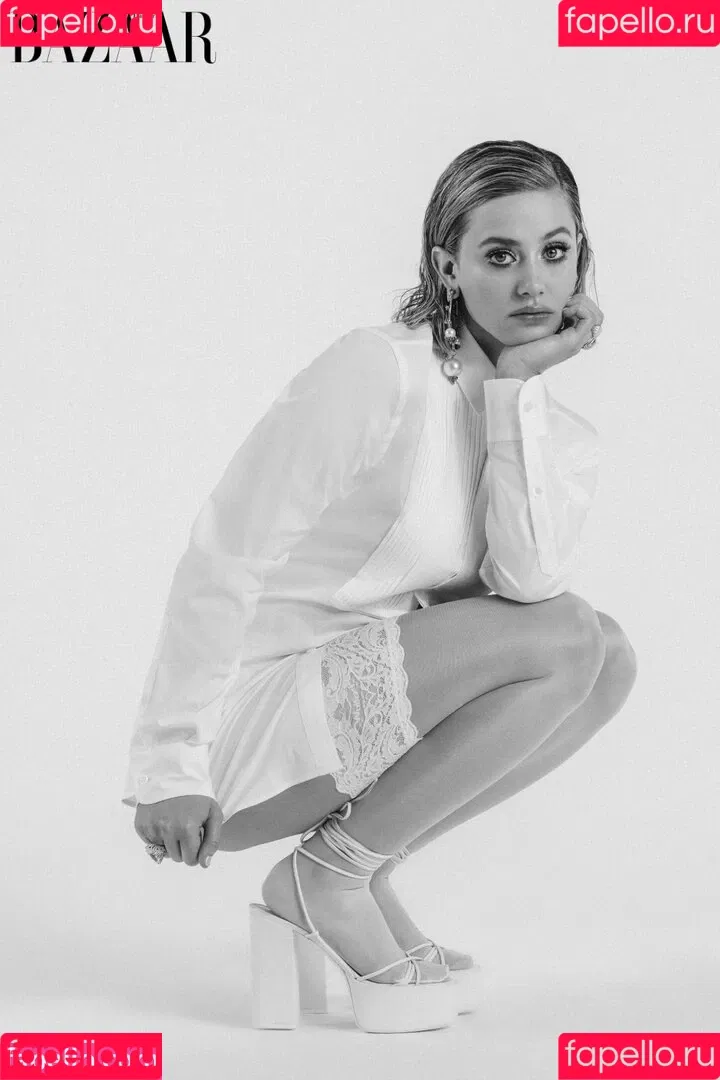 Lili Reinhart / Unpublished Photos / lilireinhart Onlyfans Photo Gallery 