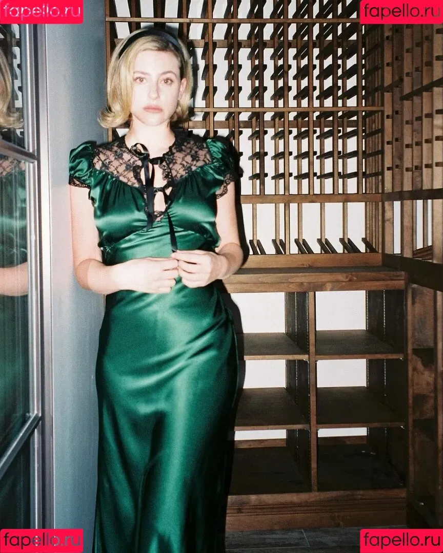 Lili Reinhart / Unpublished Photos / lilireinhart Onlyfans Photo Gallery 