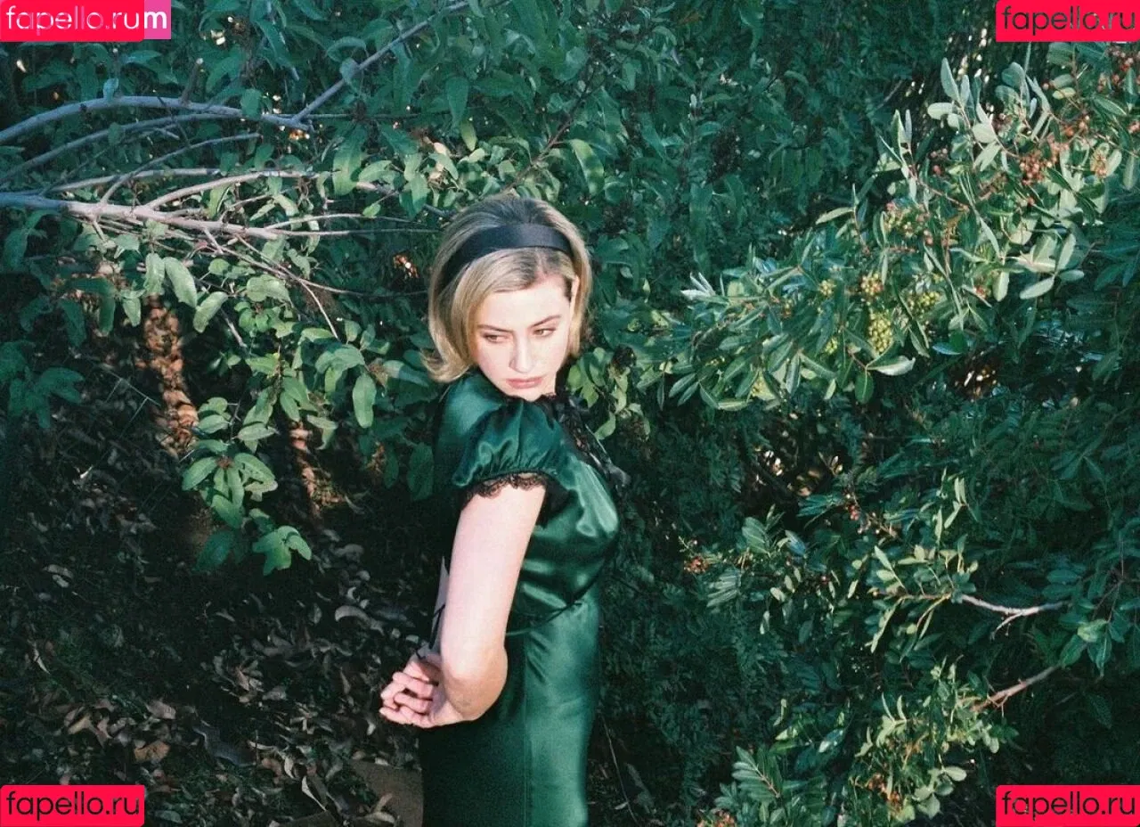 Lili Reinhart / Unpublished Photos / lilireinhart Onlyfans Photo Gallery 