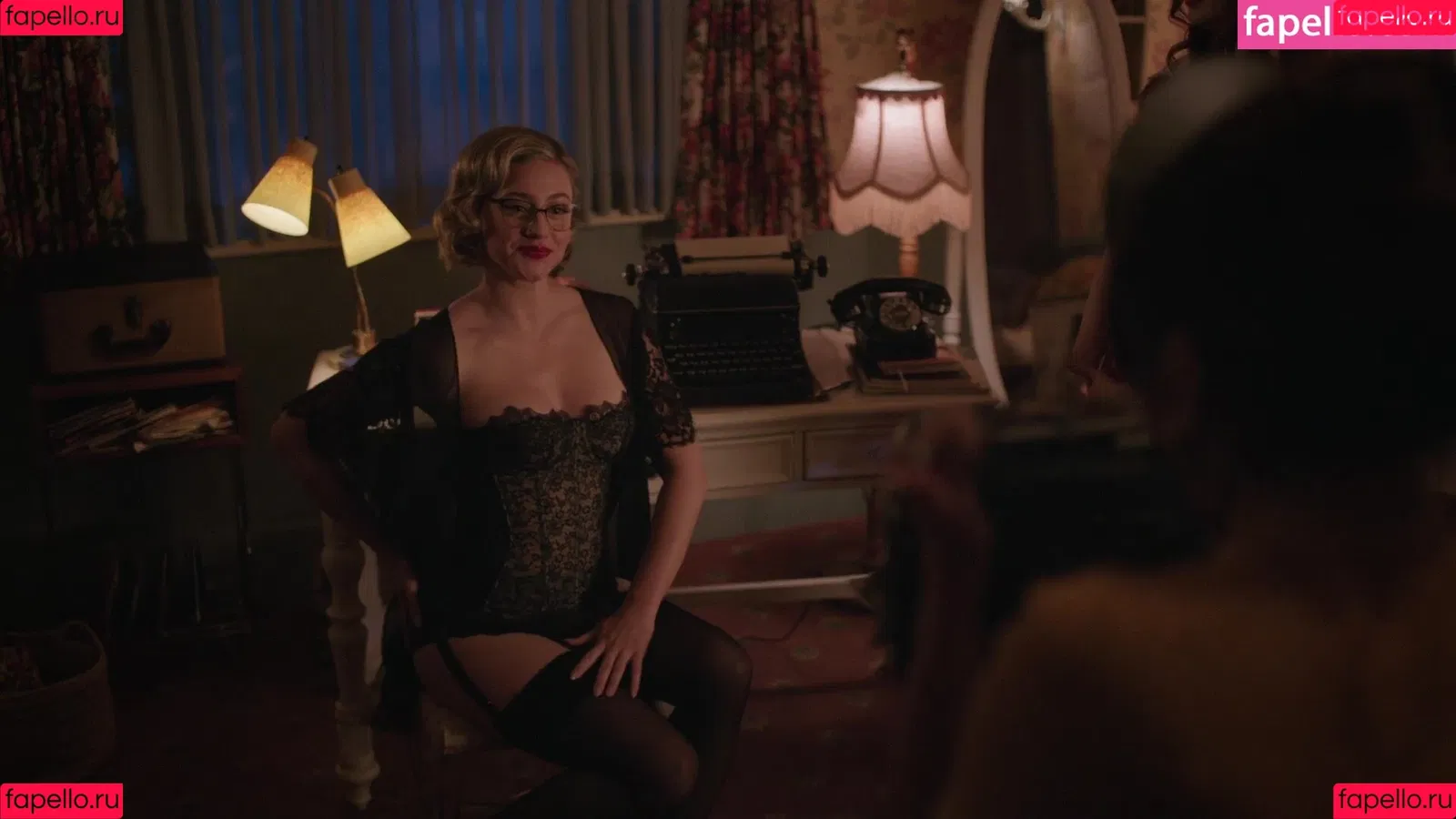 Lili Reinhart / Unpublished Photos / lilireinhart Onlyfans Photo Gallery 